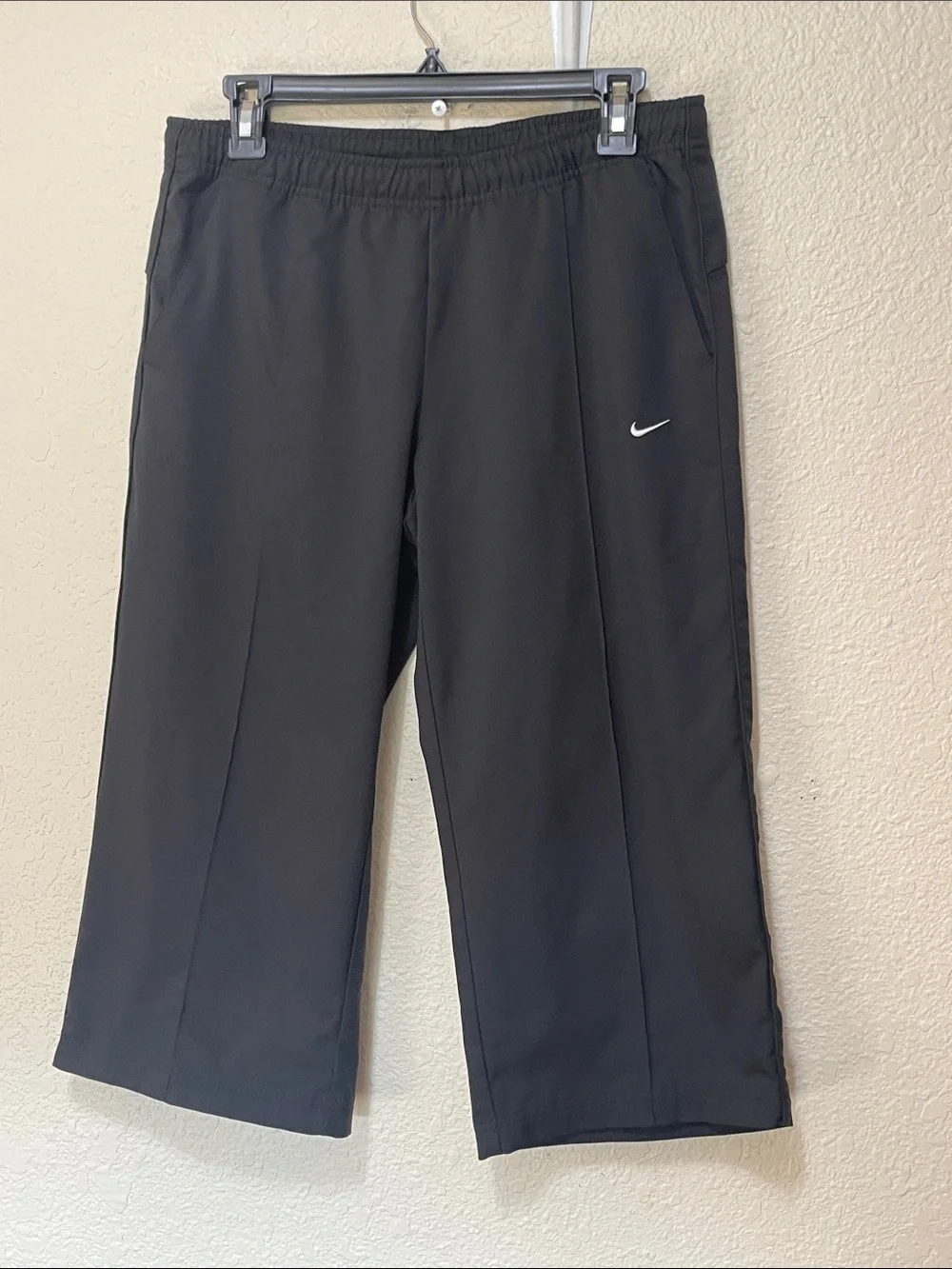 Nike Women's Black Track Capri Length Pants. Good Condition. Size M.